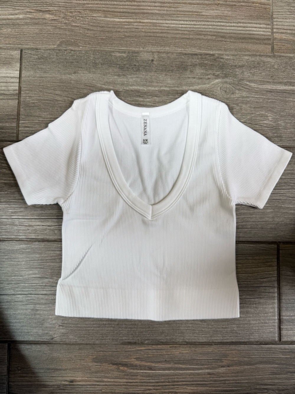 Zenana Outfitters White Ribbed V-Neck Short Sleeve Crop Top
